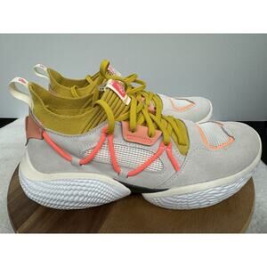 Under Armour Curry Flow Cozy Ivory Zeppelin Yellow 3023815-108 W9.5 M8